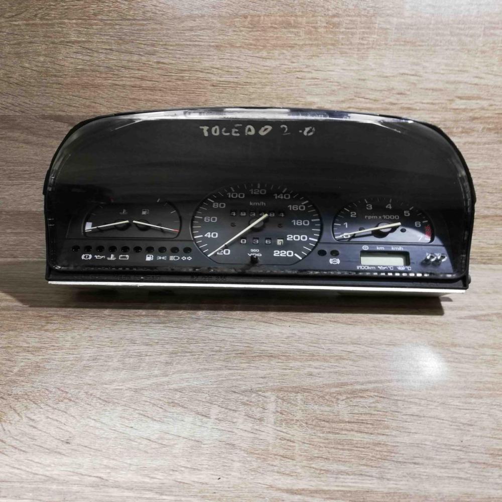 1l0919033h   Speedometer (instrument cluster) Seat Toledo I (1L)