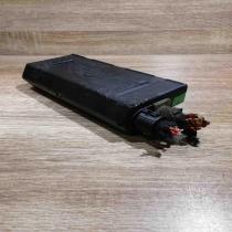 90504296   Fuse module Opel Vectra B