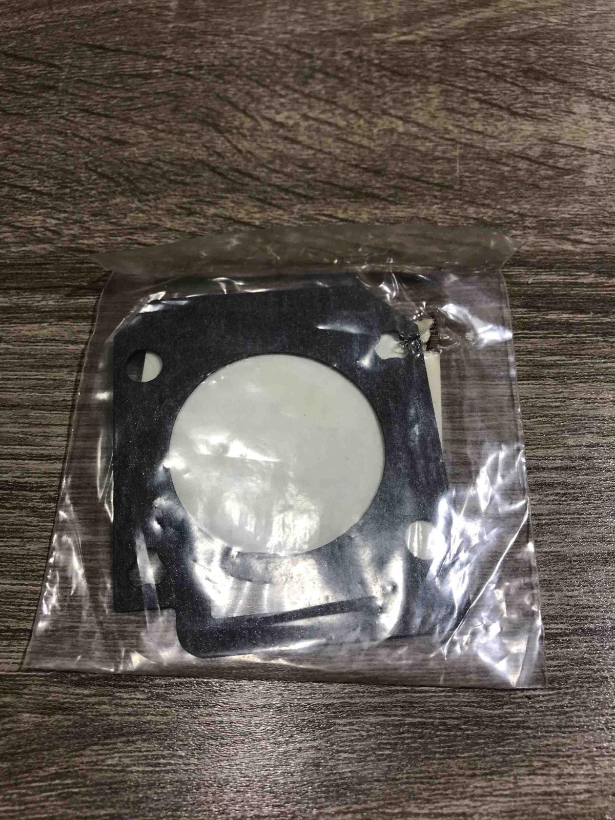 90570958 828896  Other engine part Opel Corsa B