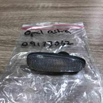09133062   Front bumper turn signal Opel Zafira A