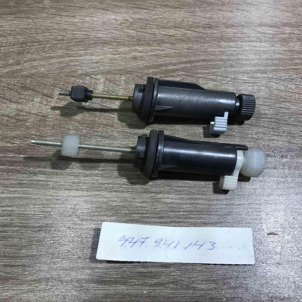 447941143 2x  Headlight level adjustment motor Audi 200