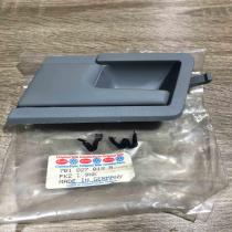 701827019a   Front door interior handle Audi Q7 4L