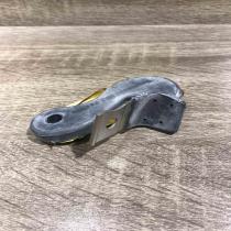 8a0609736b   Handbrake/parking brake lever assembly Audi 80 90 B3