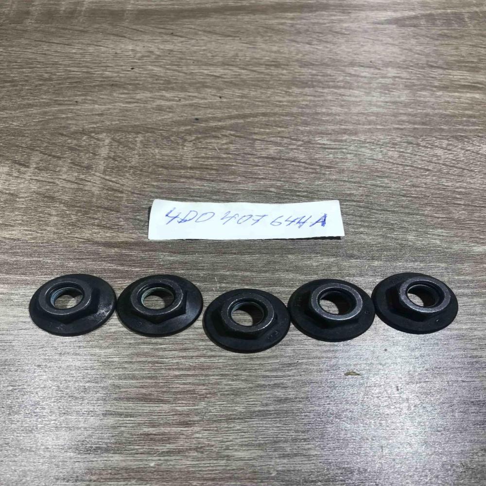 4d0407644a x5  Nuts/bolts Audi A4 S4 B5 8D