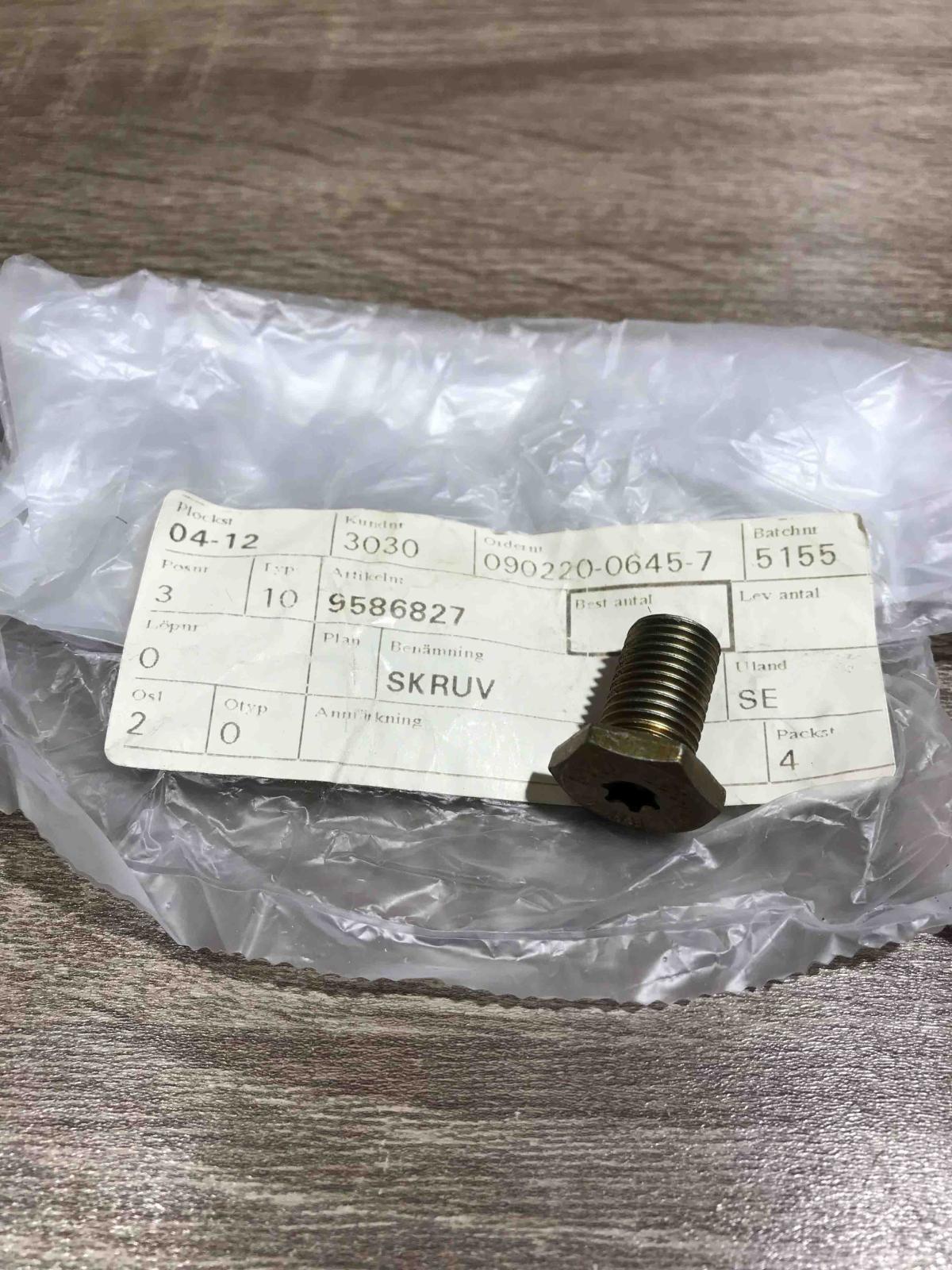 9586827   Nuts/bolts Saab 9-3 Ver2