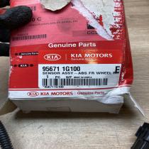 95671 1G100 956711G100  ABS wheel speed sensor KIA Rio