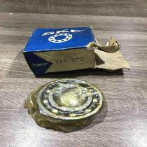 vkb879 SKF  Rear wheel bearing hub Volkswagen Multivan T4