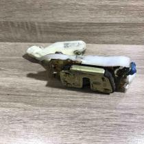 80553aa210 89 a927  Front door lock Nissan X-Trail T30