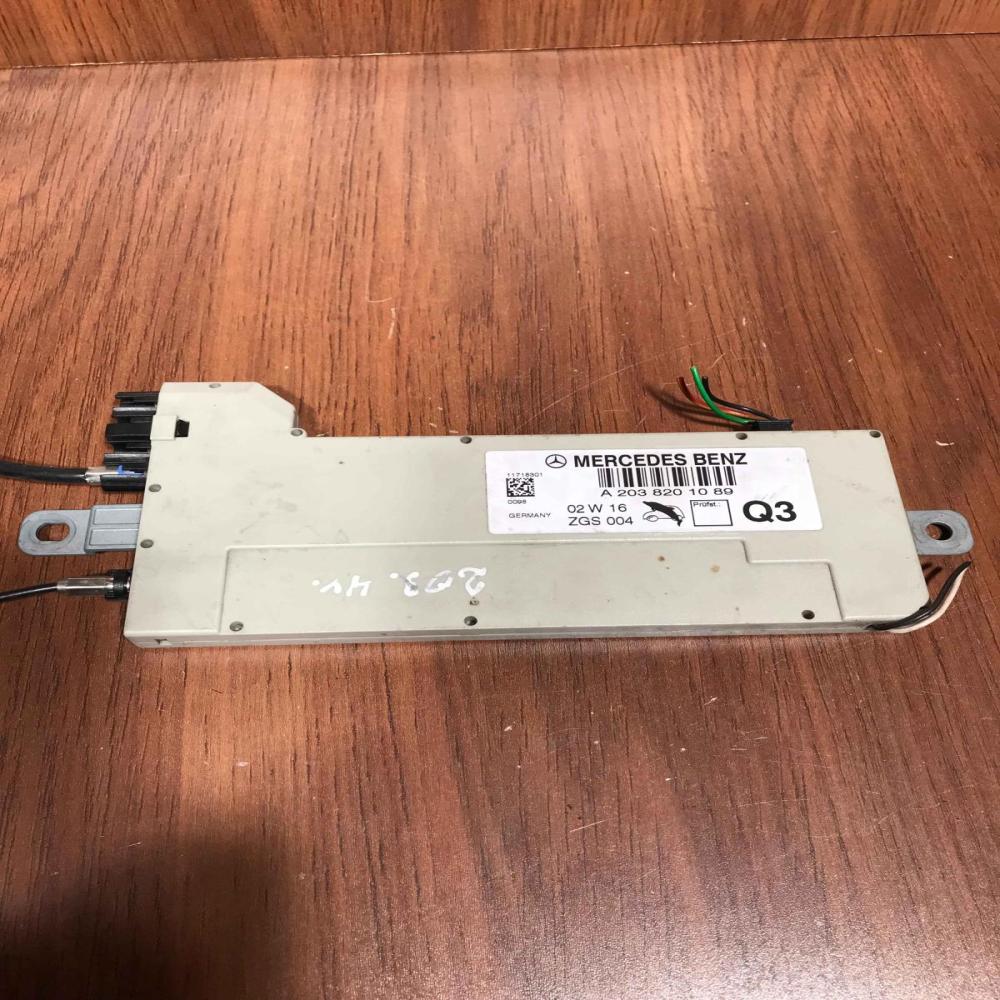 A2038201089 ZGS004  Antenna control unit Mercedes-Benz C W203