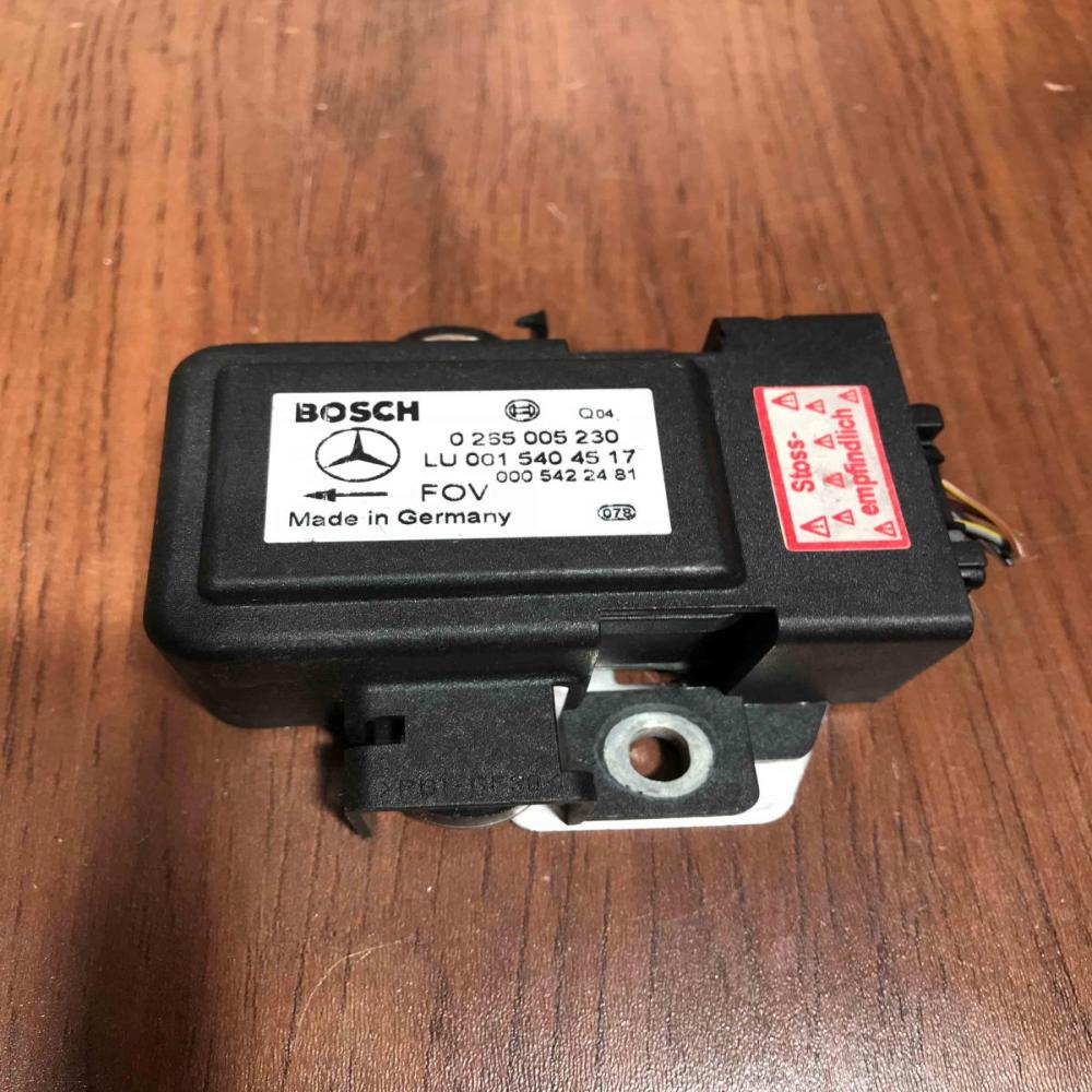 LU0015404517 0265005230 Q04 ESP acceleration yaw rate sensor Mercedes-Benz E W21