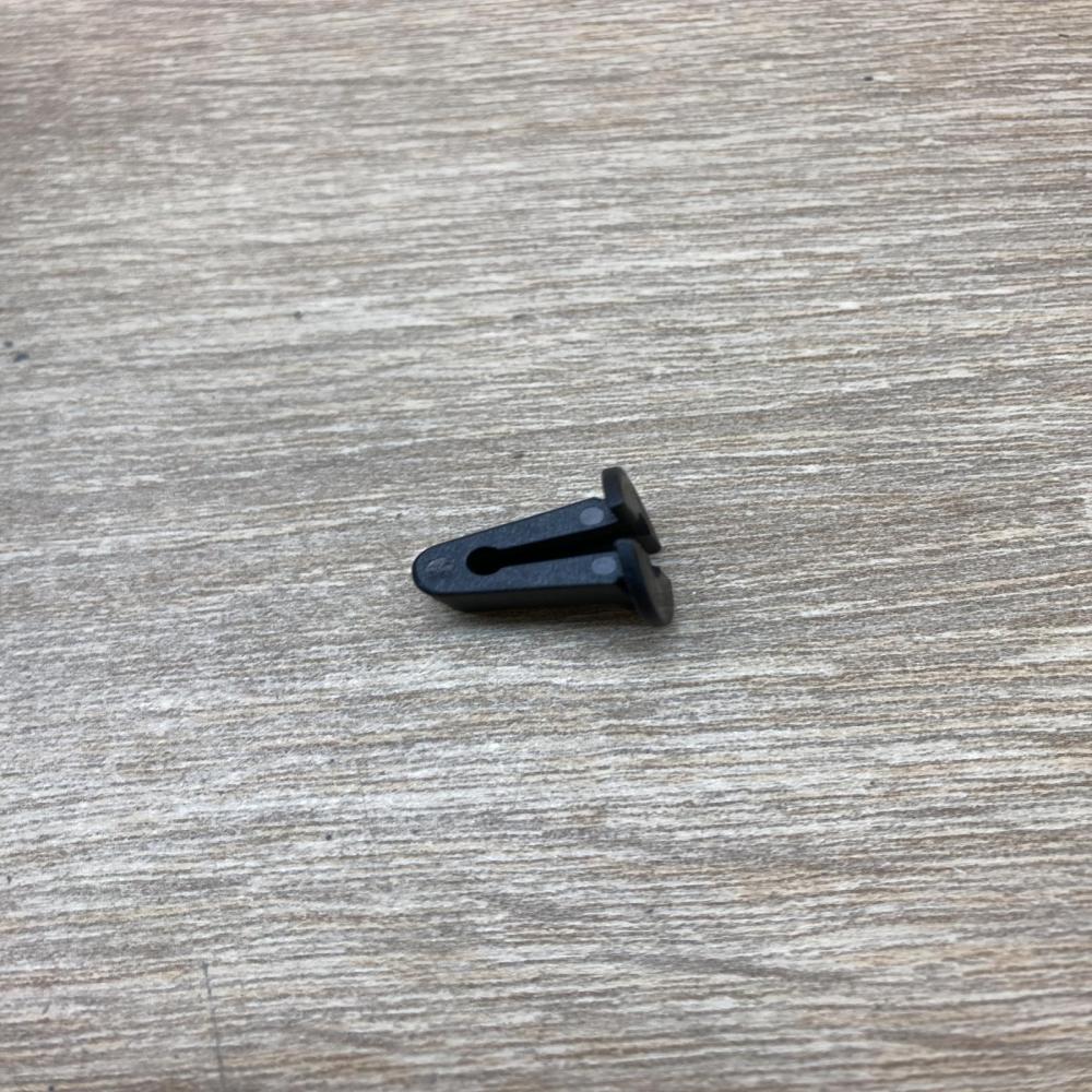 032199254  WAG clip cap nut Other body part Skoda Octavia Mk1 (1U)