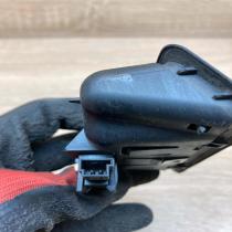 7118158 Used  Tailgate trunk handle BMW 5 E60 E61