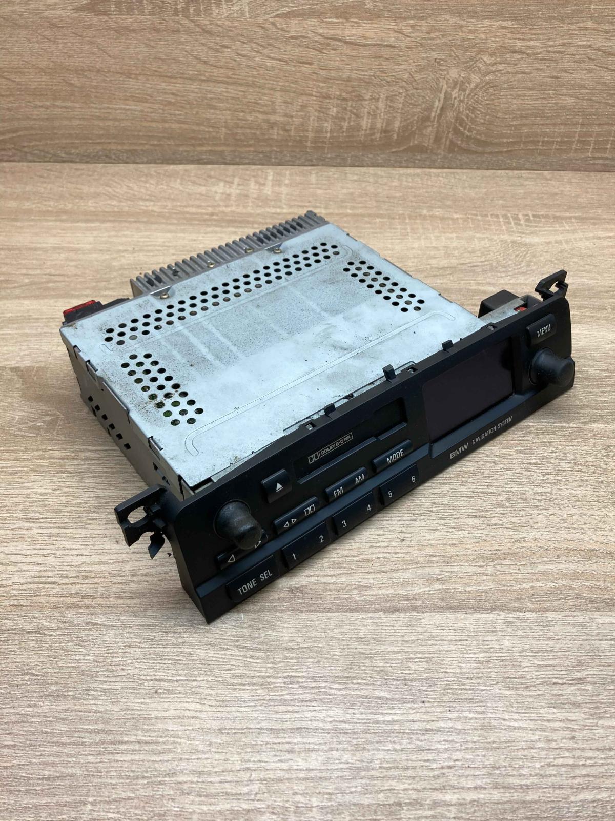 6910476   Radio/CD/DVD/GPS head unit BMW 3 E46