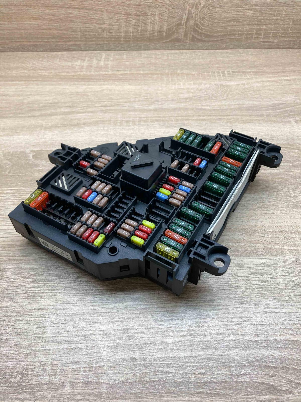 9234423 1670496 1  Fuse module BMW 7 F01 F02 F03 F04