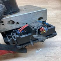 8Z0907379B 8Z0614517C  ABS Pump Audi A2