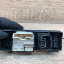 183575 84152 05051 37166 Wing mirror switch Toyota Avensis T250