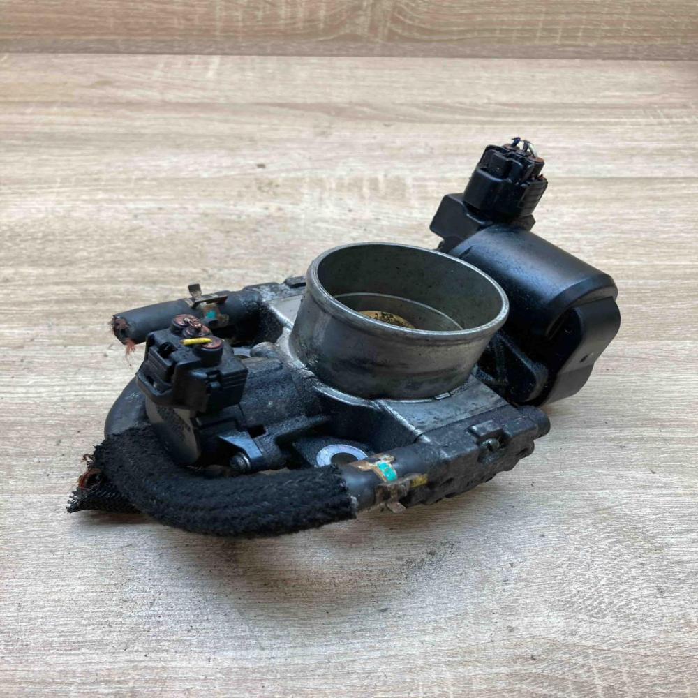 192300 2010  4K04 Throttle body valve Toyota Avensis T250