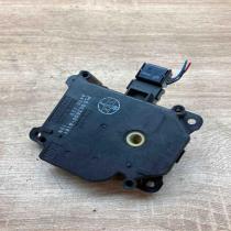063800 0181 447012V  Air flap motor/actuator Toyota Prius (XW20)