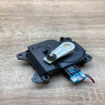 063800 0181 447012V  Air flap motor/actuator Toyota Prius (XW20)