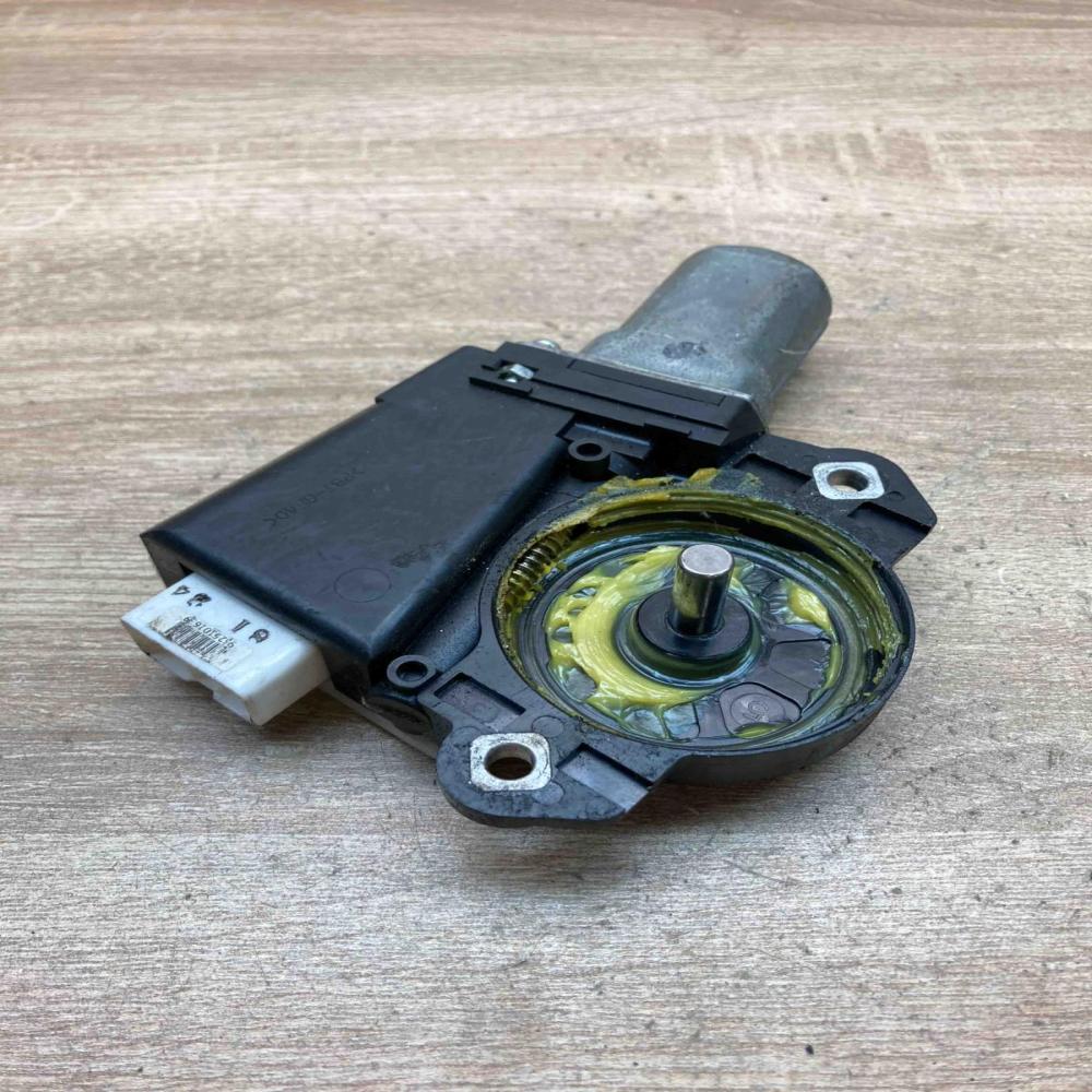 63260 20130 471701 10070  Sunroof motor/actuator Toyota Avensis T270