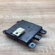 3K010 30840 100107  Air flap motor/actuator Nissan X-Trail T30