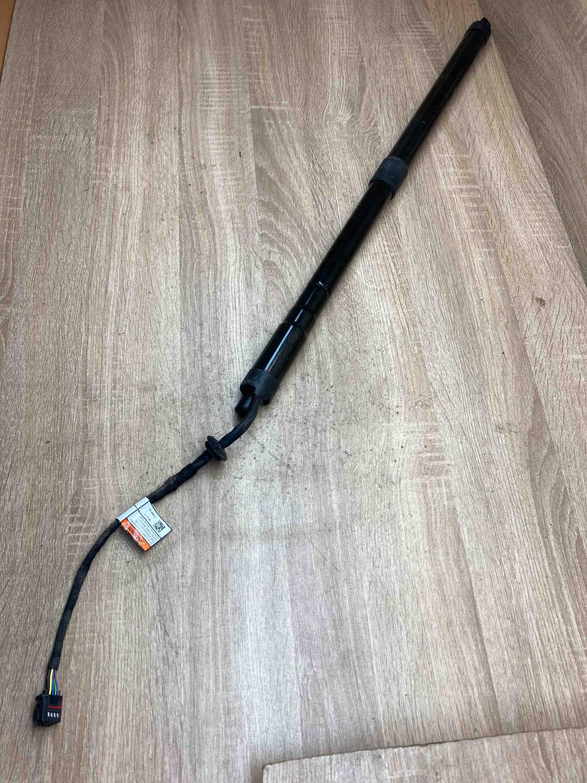 CPLA 70354 BF C16896 252 Used Tailgate/trunk strut/damper Land Rover Range Rover