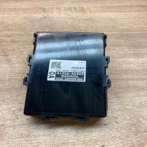 89690 05010 MB102850 0050  Power management control unit Toyota Avensis T270