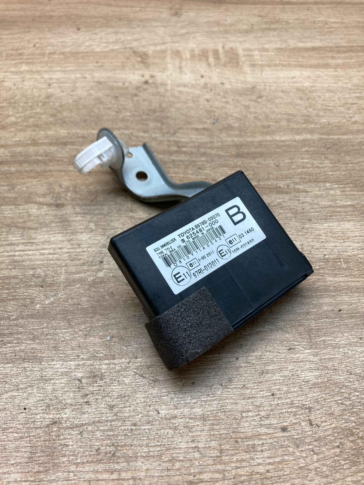 89780 05070 625481 000  Immobilizer control unit/module Toyota Avensis T270