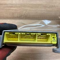 89170 05121 215767 102  Airbag control unit/module Toyota Avensis T250
