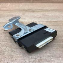 89340 64020 188100 0800  Aerial antenna amplifier Toyota Corolla Verso AR10
