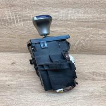 75C582  RHD Gear shifter/selector Toyota Auris E180