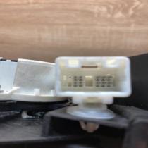 75C582  RHD Gear shifter/selector Toyota Auris E180