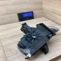 75C582  RHD Gear shifter/selector Toyota Auris E180