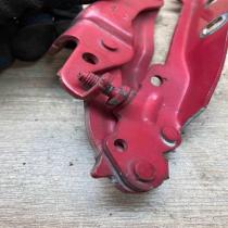 5K0823302C   Engine bonnet/hood hinges Volkswagen Golf VI