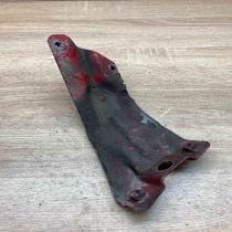 5K6821136   Fender mounting bracket Volkswagen Golf VI