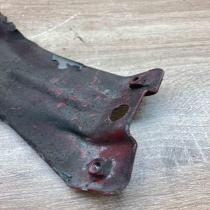 5K6821136   Fender mounting bracket Volkswagen Golf VI