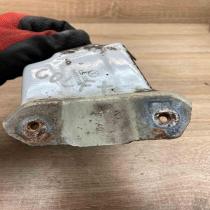 5M0821135   Fender mounting bracket Volkswagen Golf Plus