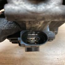 03G131501N 03G129637A V100 EGR valve Audi A3 S3 8P