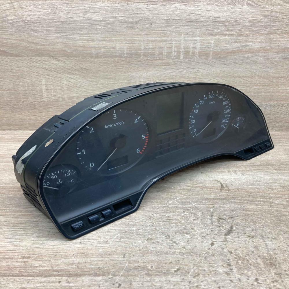4D0919033G   Speedometer (instrument cluster) Audi A8 S8 D2 4D