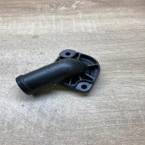 032121121G   Thermostat housing Volkswagen Polo IV 9N3