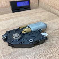 A1669069600 1727364A  Sunroof motor/actuator Mercedes-Benz ML W166
