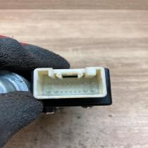 A1668200208   Sunroof motor/actuator Mercedes-Benz ML W166