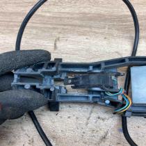 2117600134   Front door exterior handle/bracket Mercedes-Benz E W211
