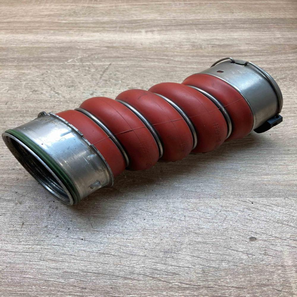 7807987 11279410  Intercooler hose/pipe BMW X5 F15