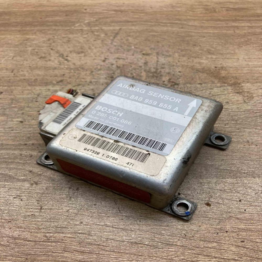 8A0959655A 0285001086  Airbag control unit/module Audi A4 S4 B5 8D