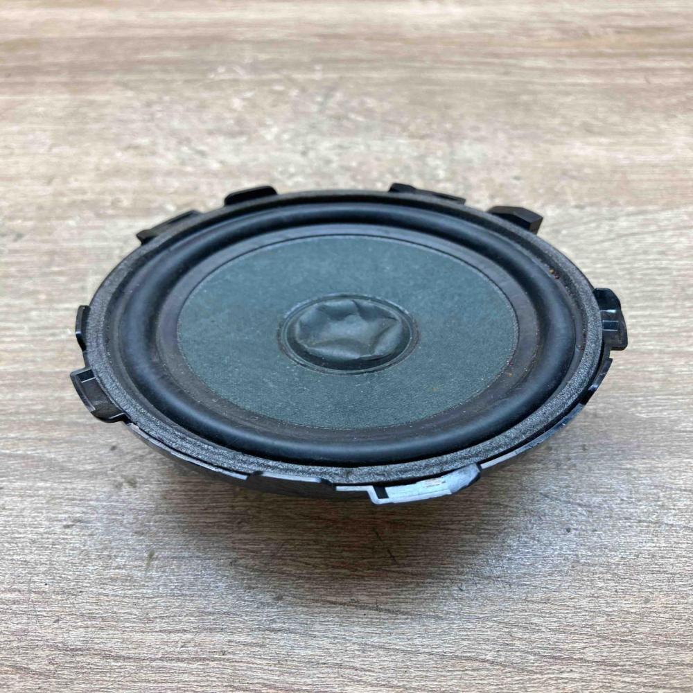 A2058201002 7B729H  Panel speaker Mercedes-Benz C W205