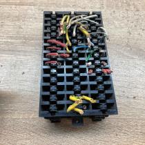 1005171323   Fuse module Renault Laguna I