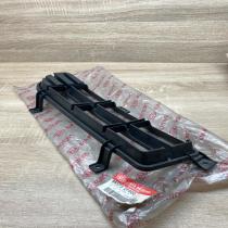 86573 2F000 865732F000  Front bumper lower grill KIA Cerato