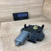 0130821774 0302000256  Front door window regulator motor Audi A6 S6 C5 4B