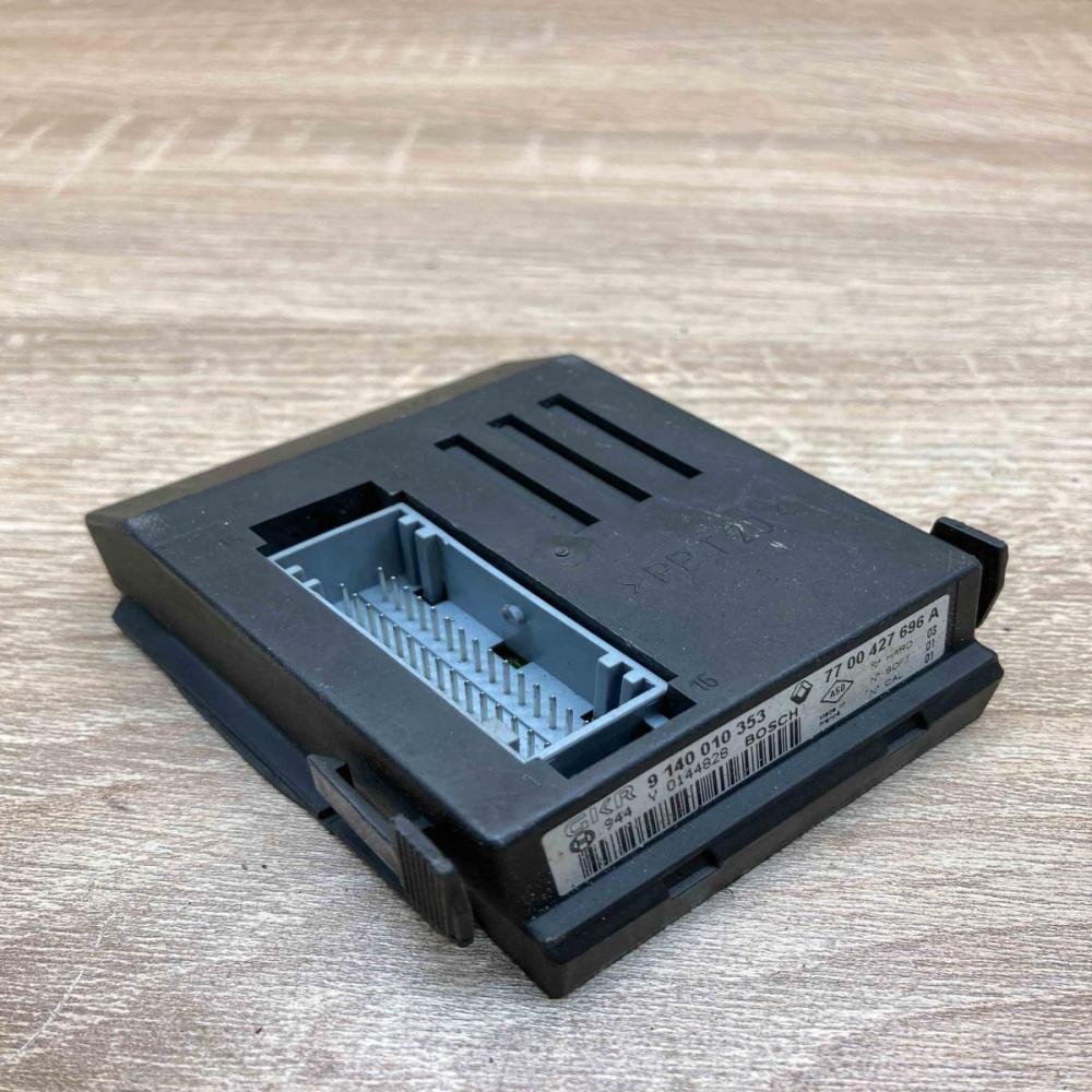 7700427696A 9140010353  Air conditioner control unit module Renault Scenic I